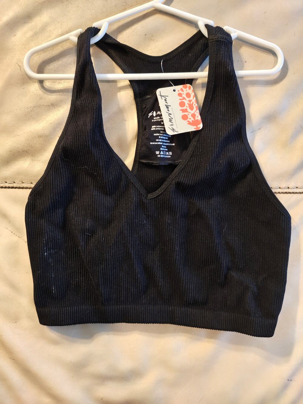 black ribbed V-neck racerback crop top FP Movement byFree People sz M retail $30